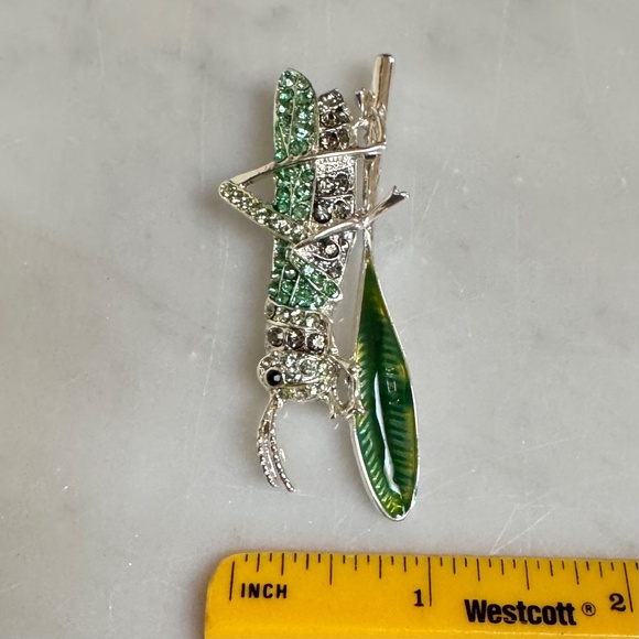 Napier Grasshopper Pin Brooch Enamel Leaf Silver-Tone Metal Green Rhinestones - Picture 10 of 10